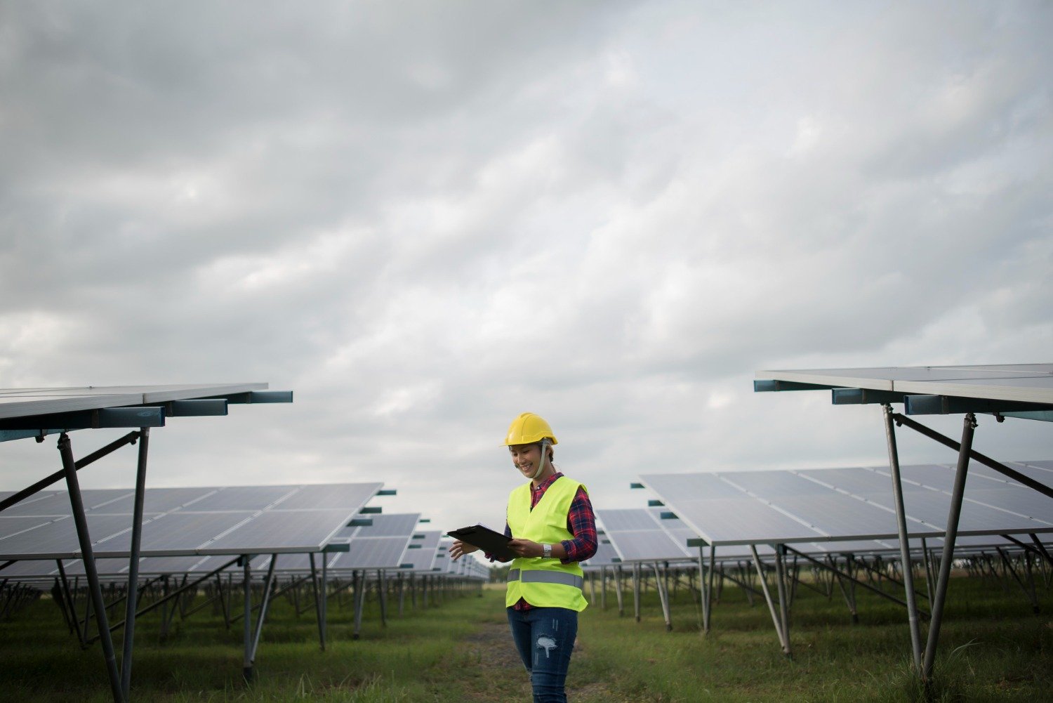 Flexible Solar Panels: When and Where to Use Them Effectively